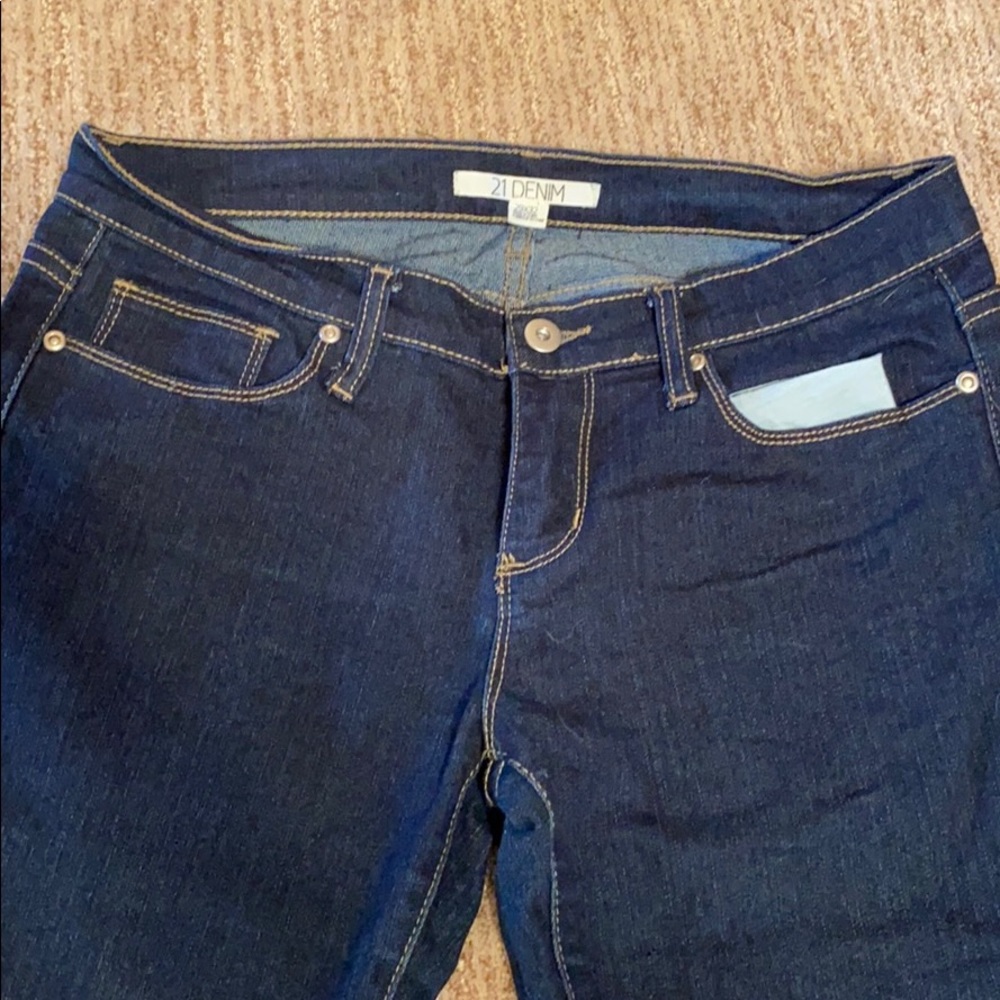 Forever 21 Straight Leg Jeans in Dark Wash Size 29